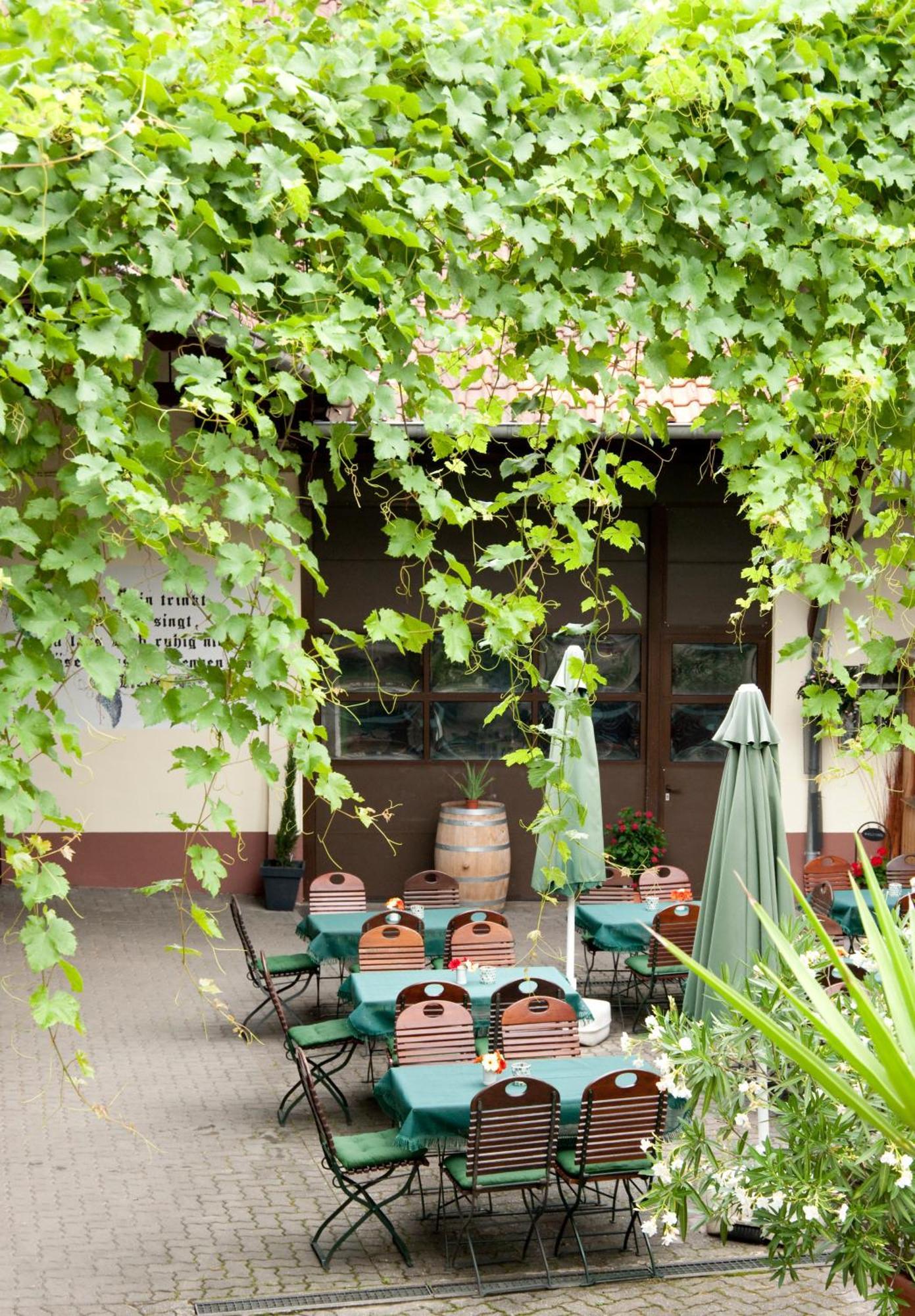 Weingut Und Gastehaus Vongerichten Oberhausen  Buitenkant foto