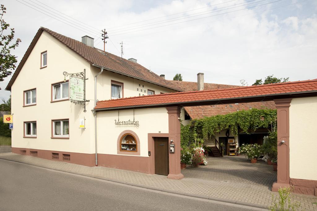 Weingut Und Gastehaus Vongerichten Oberhausen  Buitenkant foto